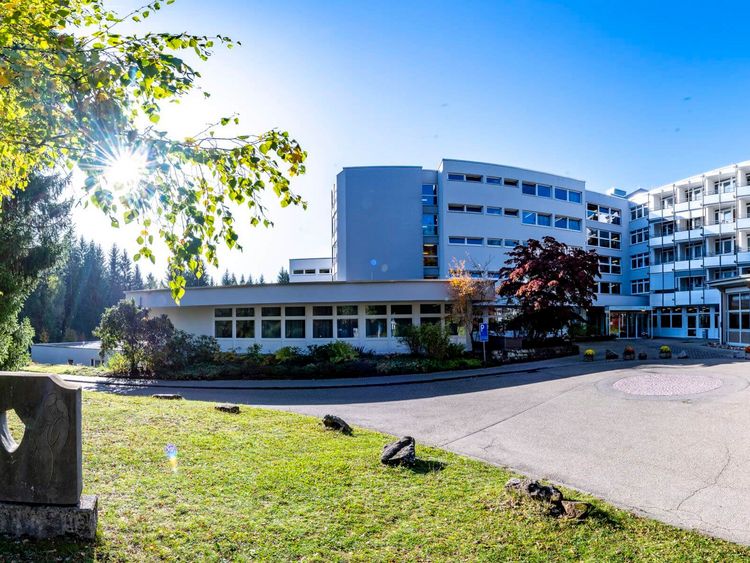 Außenaufnahme der MEDICLIN Albert Schweitzer Klinik