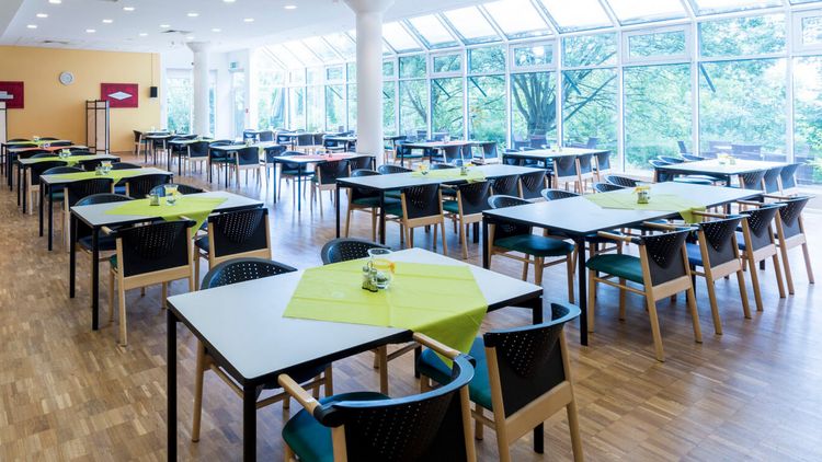 Speisesaal in den Deister Weser Kliniken in Bad Münder