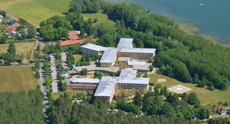 Luftaufnahme Krankenhaus Plau am See